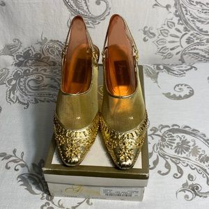 Vintage Fantasy collection woman’s shoes‎ size 8